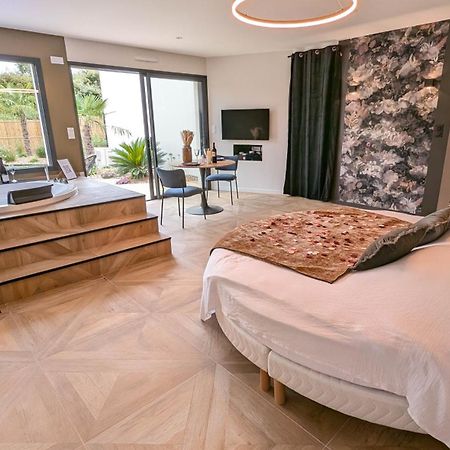 Les Suites Du Payre - Suite Romance Saint-Hilaire-de-Talmont Exteriör bild