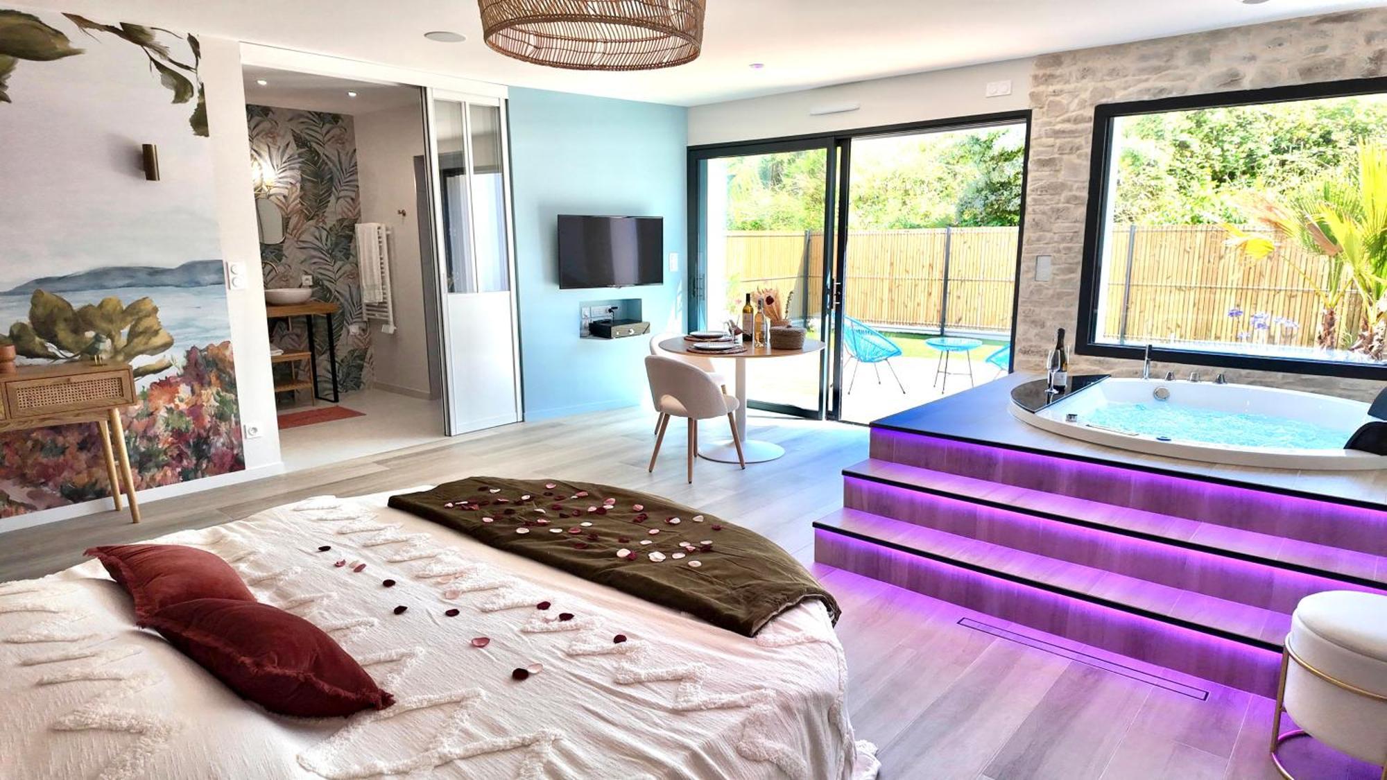 Les Suites Du Payre - Suite Romance Saint-Hilaire-de-Talmont Exteriör bild