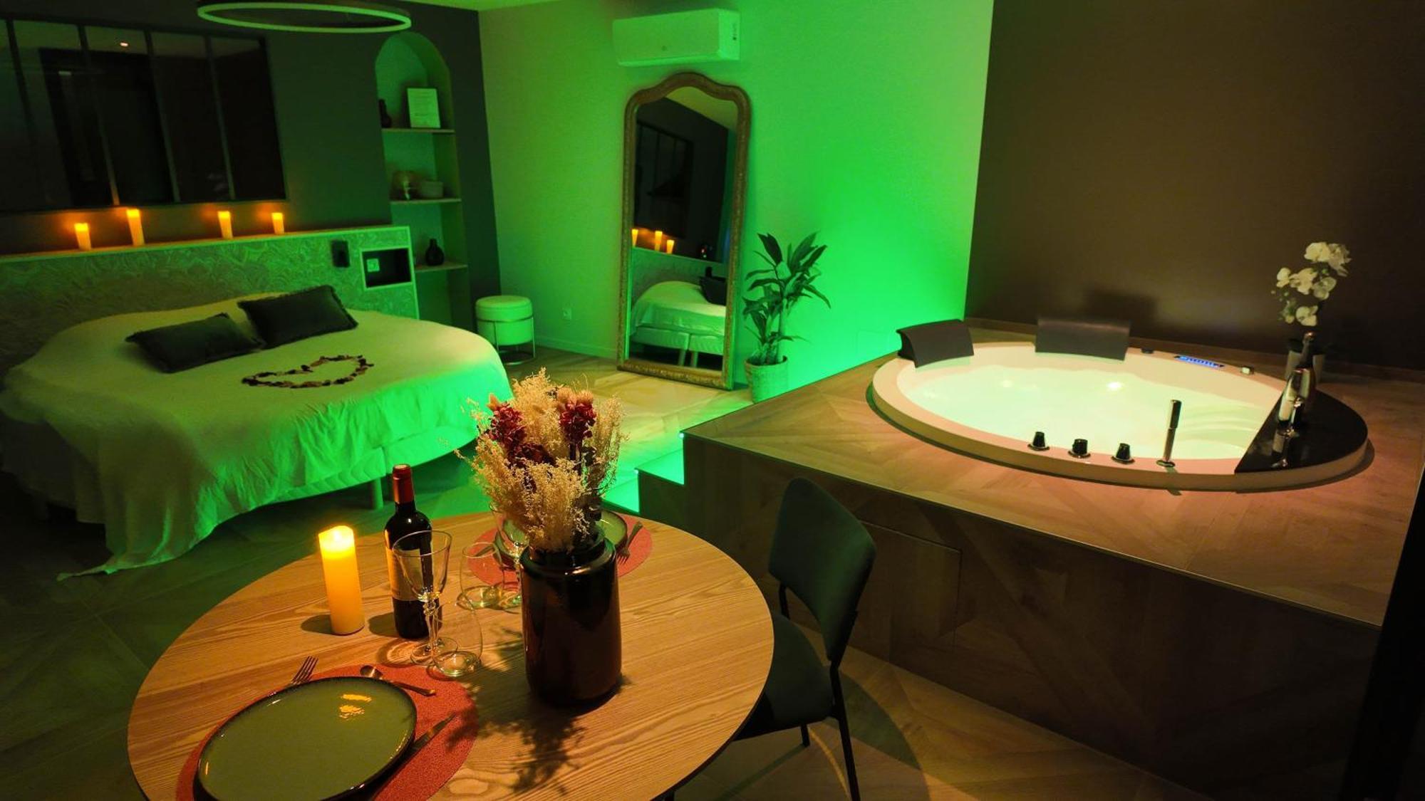 Les Suites Du Payre - Suite Romance Saint-Hilaire-de-Talmont Exteriör bild