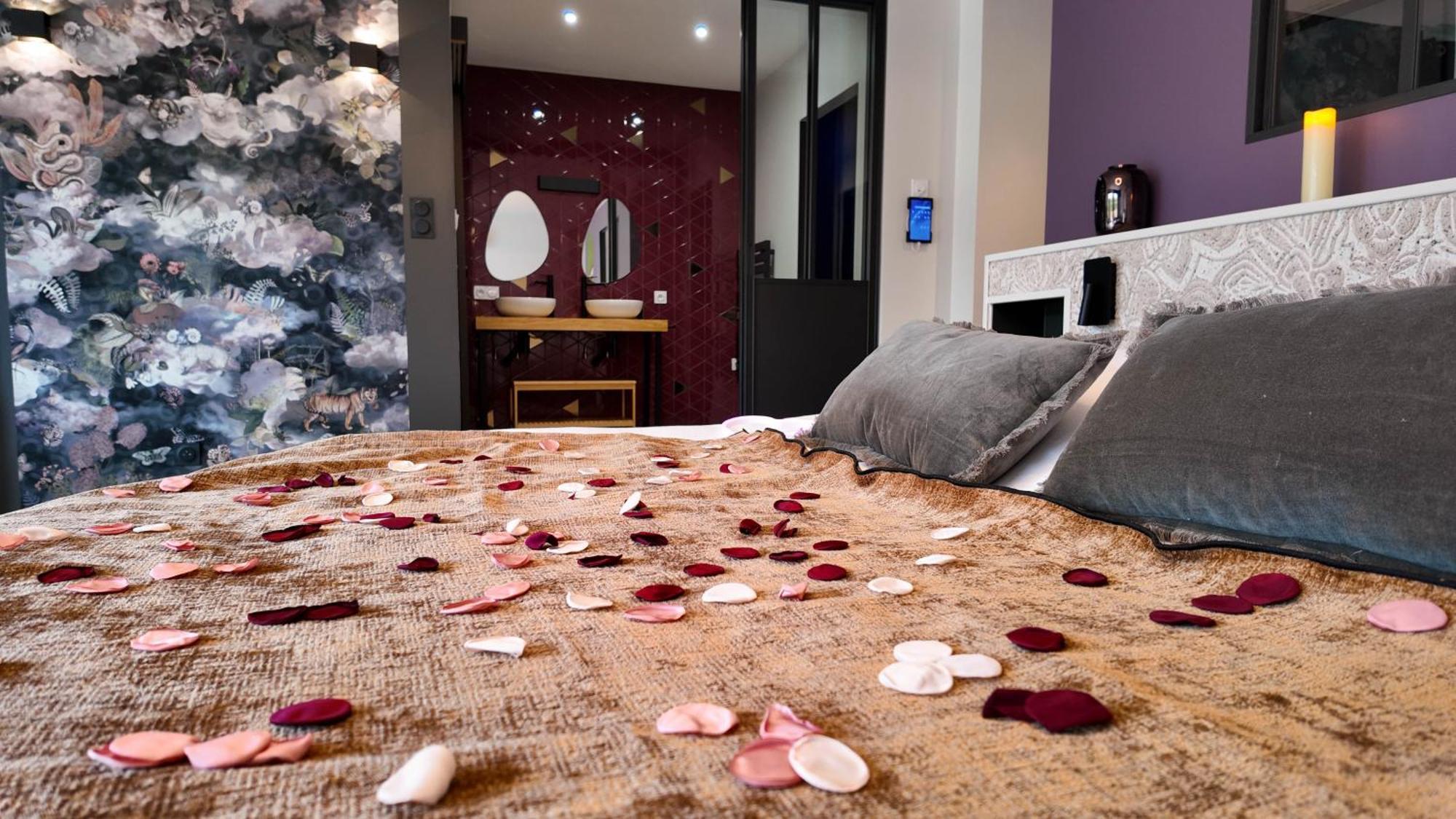 Les Suites Du Payre - Suite Romance Saint-Hilaire-de-Talmont Exteriör bild